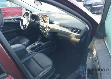 2021 Ford Escape Sel z USA, uszkodzony, nr VIN 1FMCU9H67MUA61872